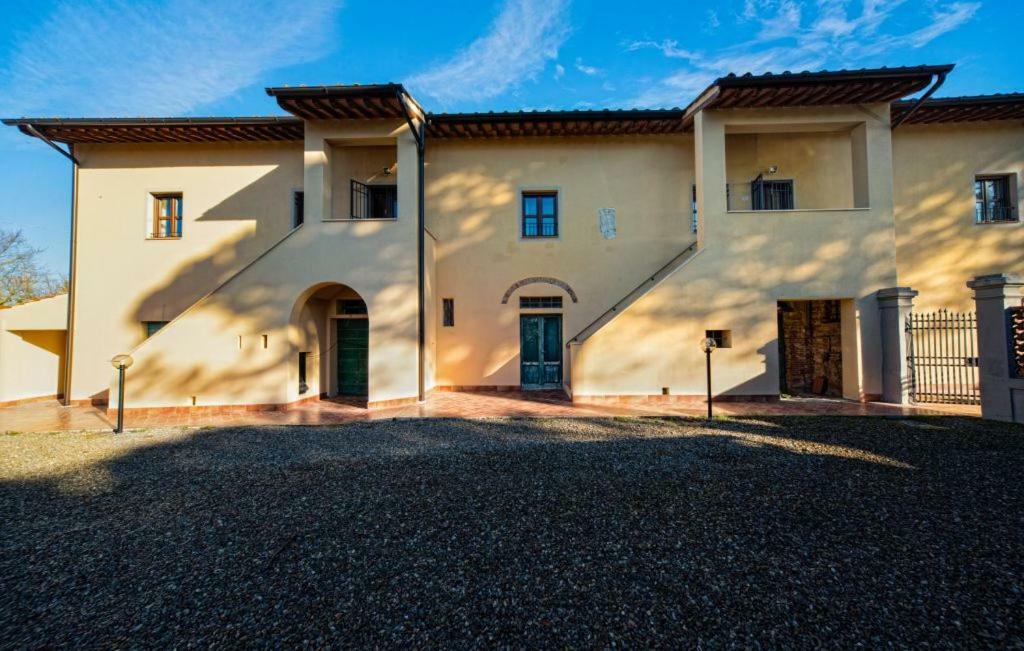 La Vecchia Cantina Guzzardi Lari Exteriör bild